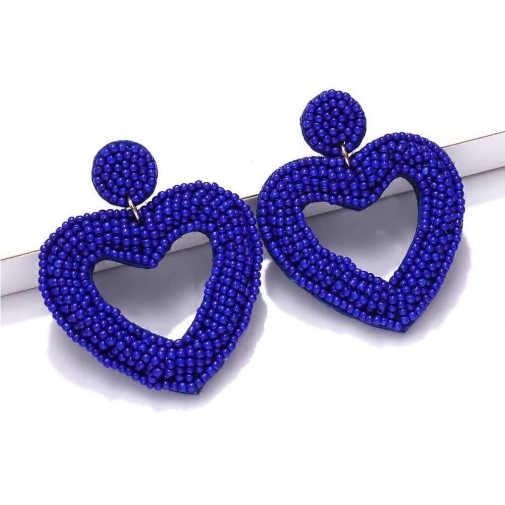 Beaded Heart Dangle Earrings ❤️
